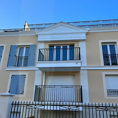 Elegant Appartement Minimaliste Entre Paris Et Disney ノワジー＝ル＝グラン エクステリア 写真
